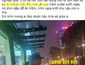 Ông lão bảo vệ bất lực nhìn trộm lấy chiếc S